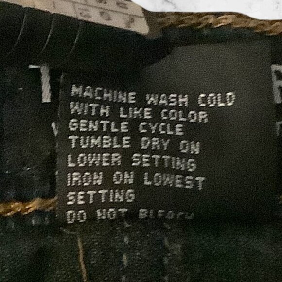 Tractor Girls Size 5 Faded Denim Blue Skirt With Front & Back Pockets - Picture 6 of 9